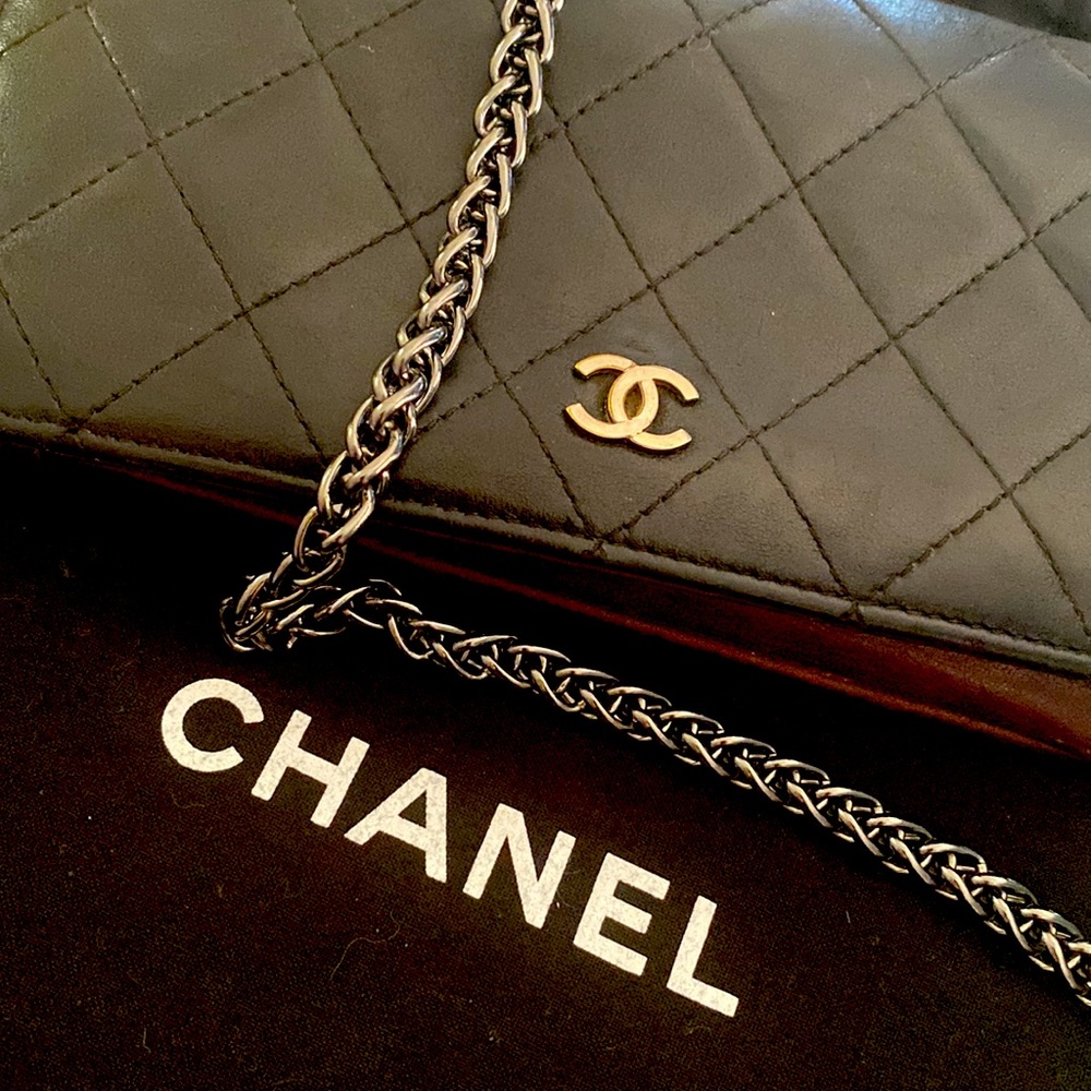 Chanel - Picture 2 of 9